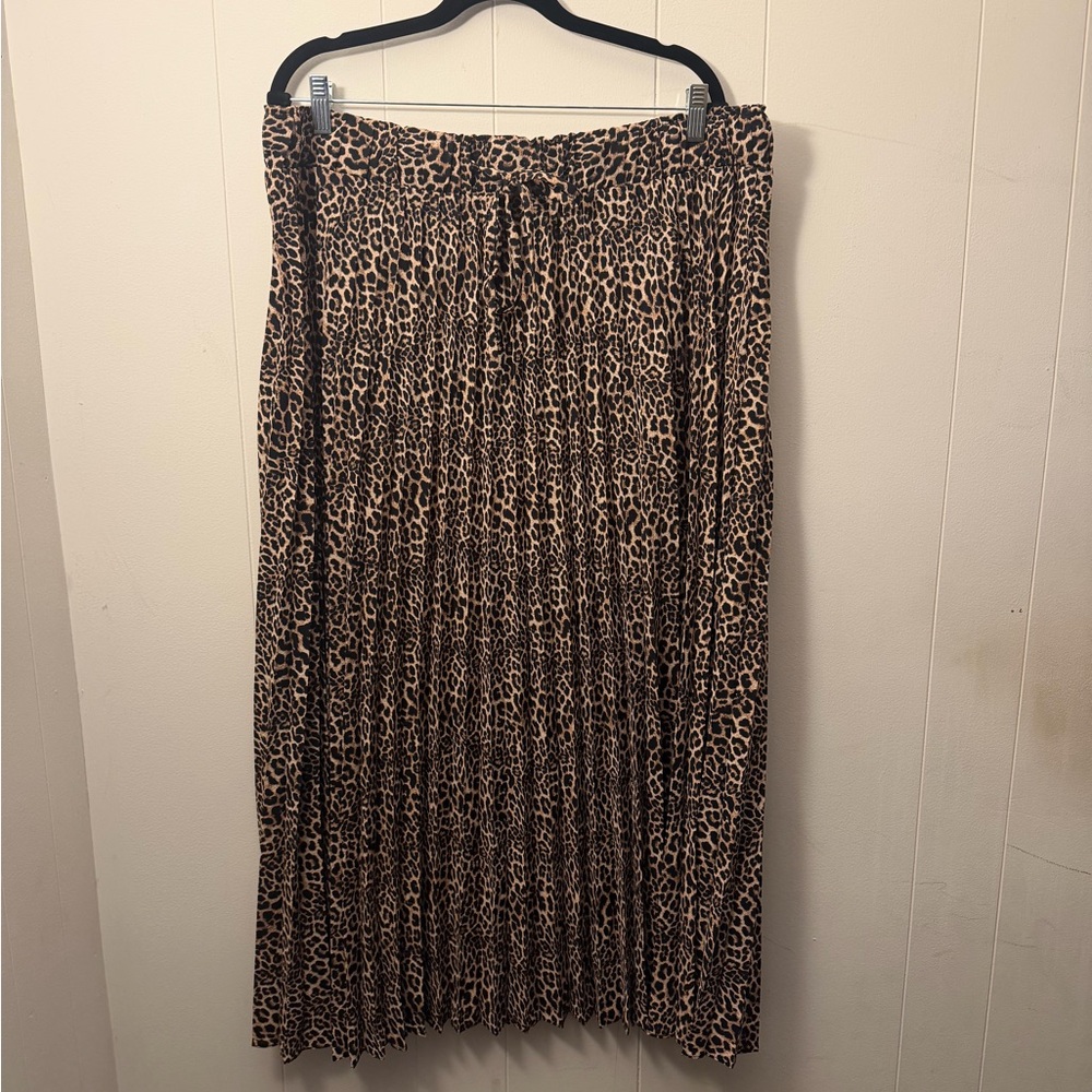 City Chic Leopard Print Pleated Maxi Skirt in Brown and Black